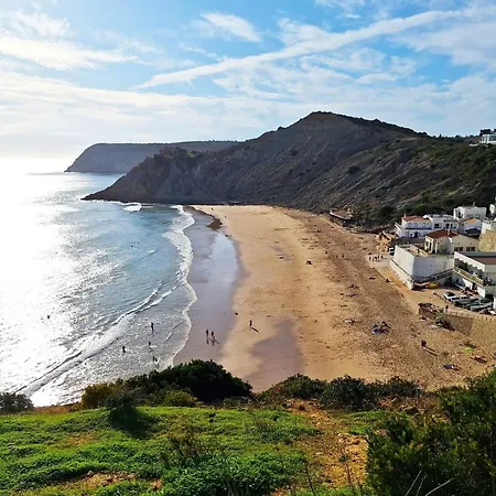 Casa Laranja, Aromas * بورغاو