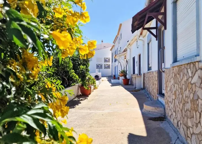 Casa Laranja, Aromas * Burgau