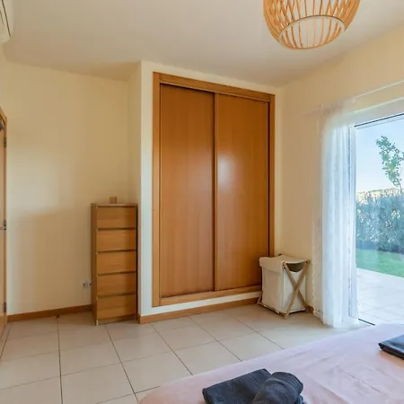 Casa Laranja, Aromas * Burgau