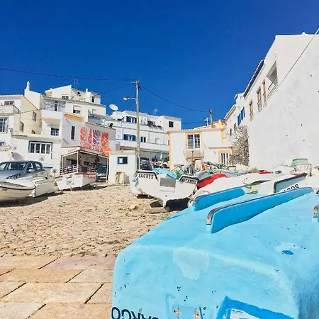 Casa Laranja, Aromas Burgau